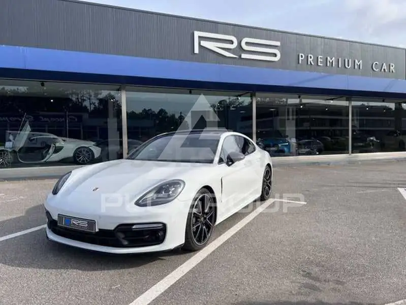 2018 Porsche Panamera