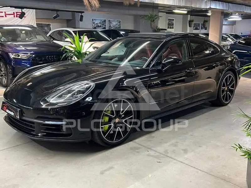 2018 Porsche Panamera