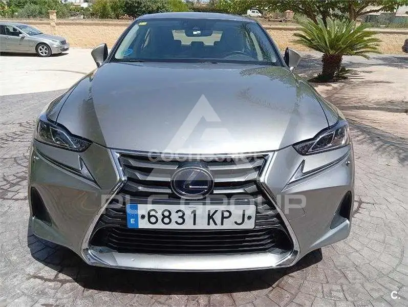 2018 Lexus IS