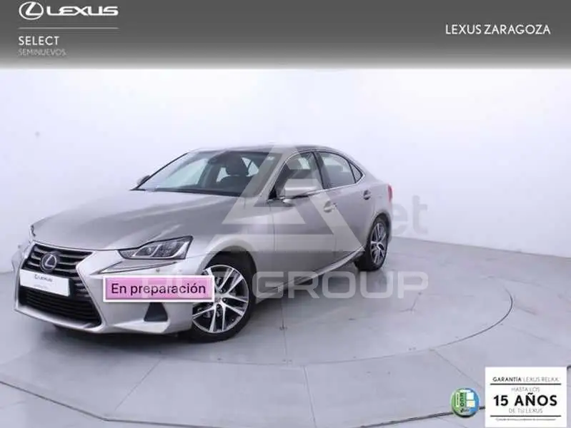 2018 Lexus IS