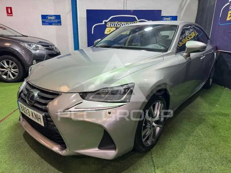 2018 Lexus IS