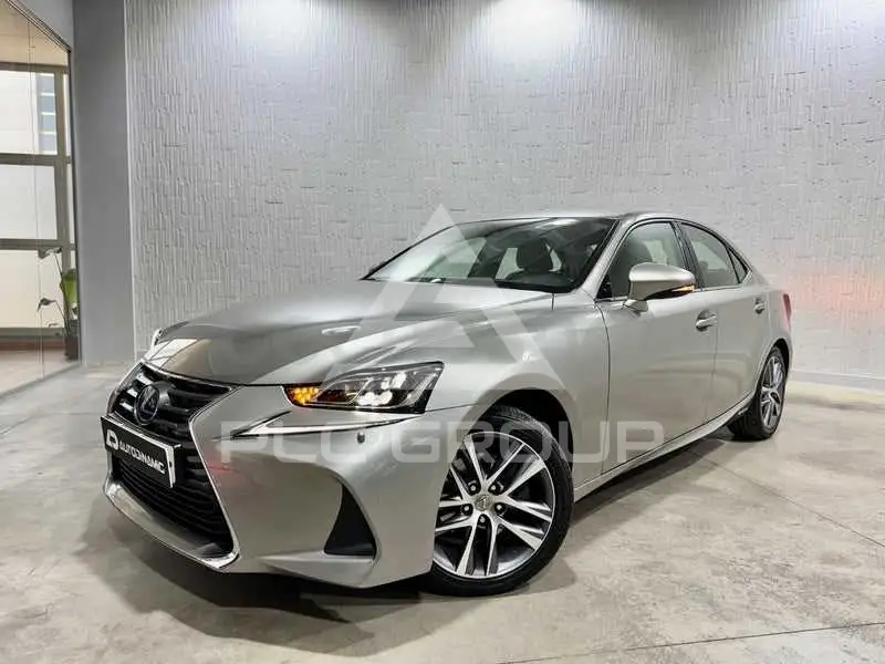 2018 Lexus IS