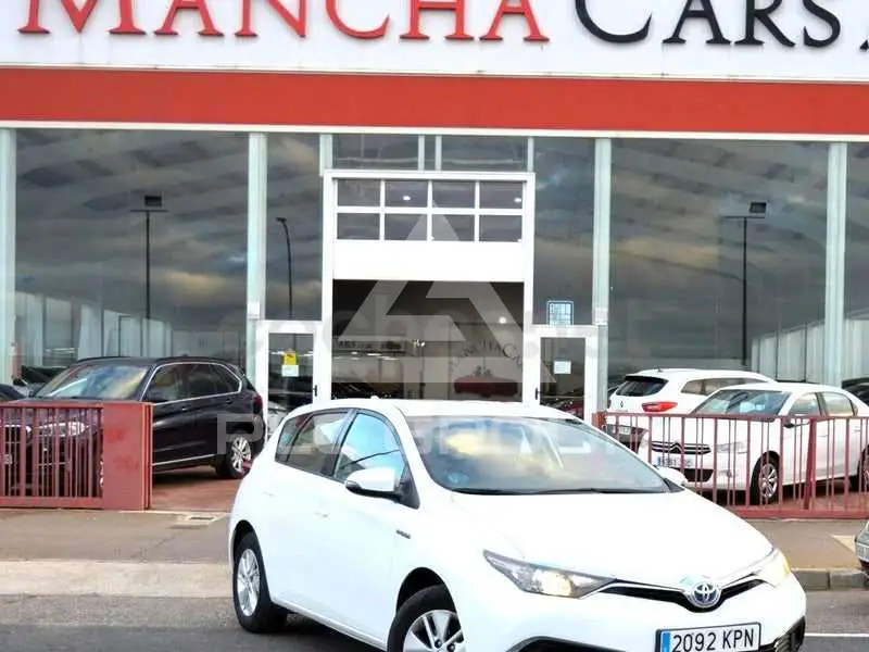 2018 Toyota AURIS