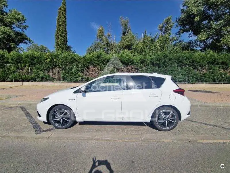 2018 Toyota AURIS