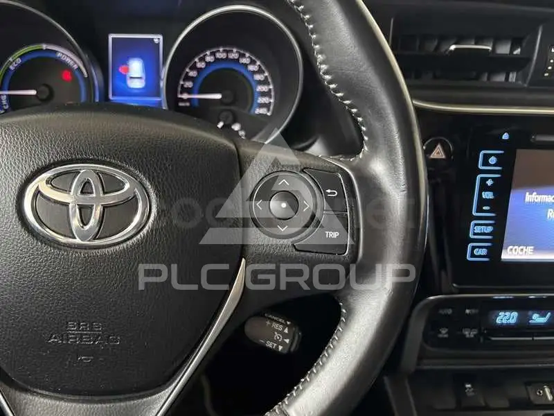 2018 Toyota AURIS
