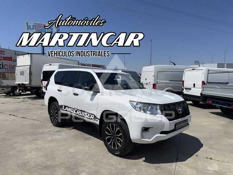 2018 Toyota LAND CRUISER