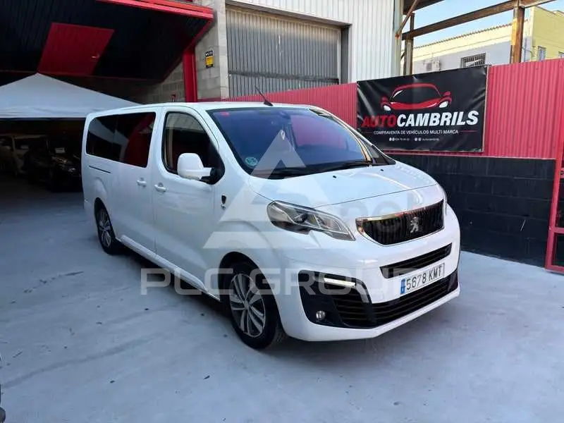 2018 Peugeot Traveller