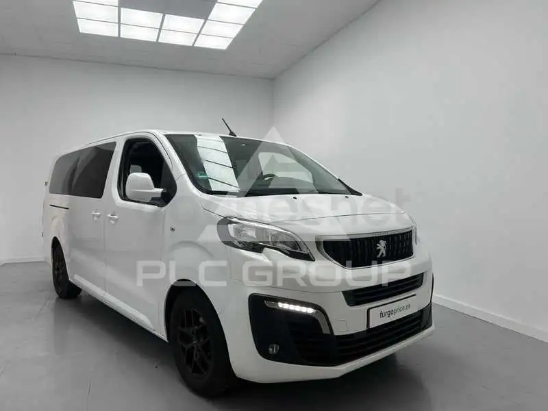2018 Peugeot Traveller