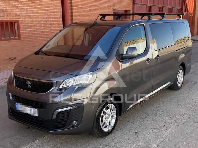 2018 Peugeot Traveller