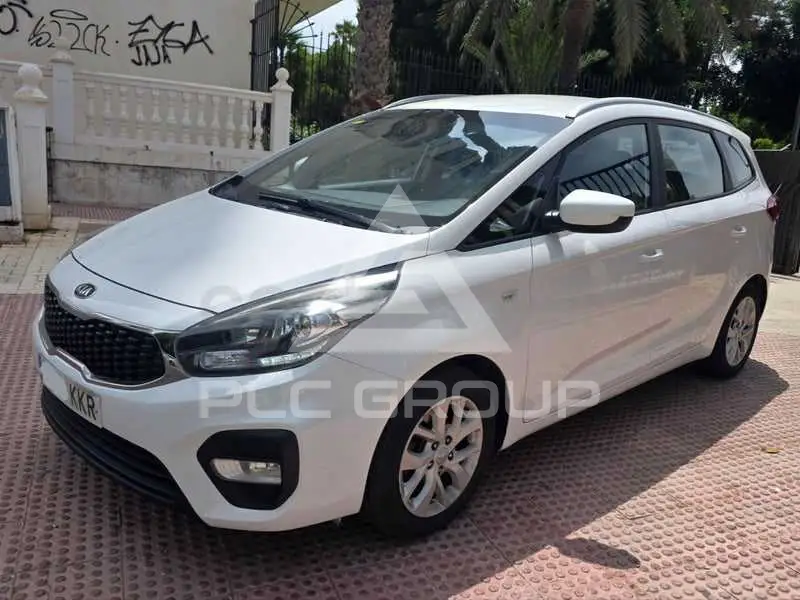 2018 KIA Carens