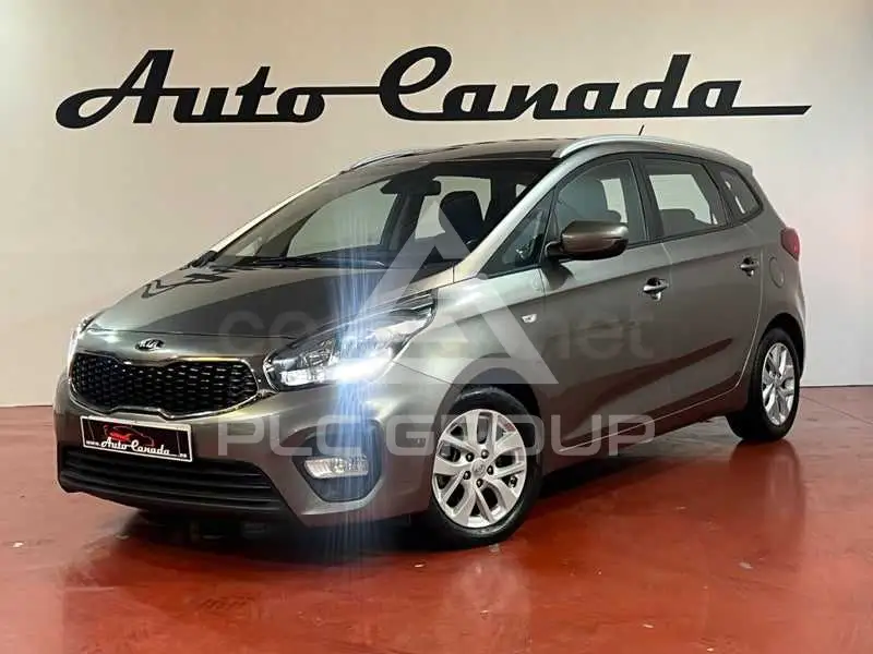 2018 KIA Carens