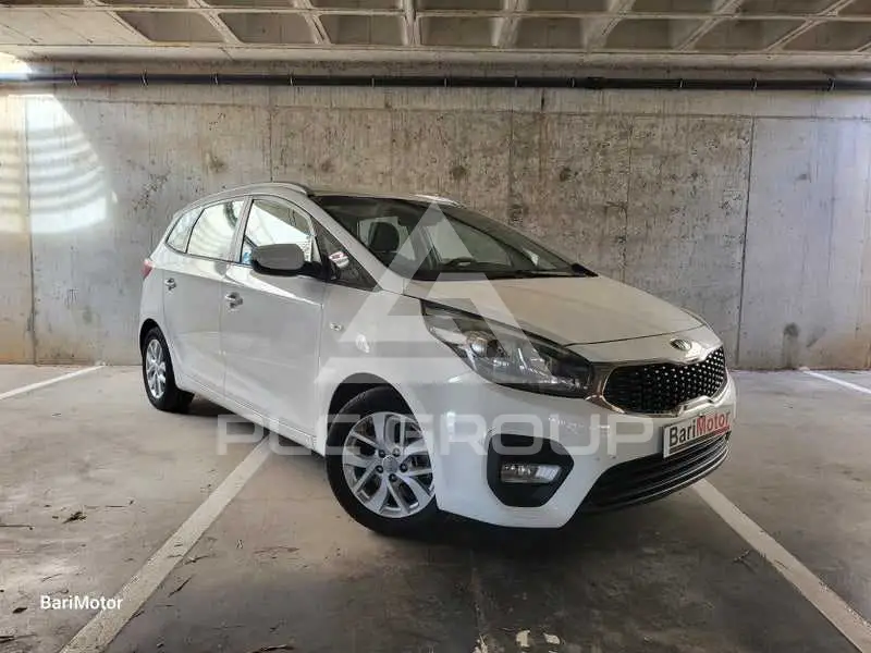 2018 KIA Carens