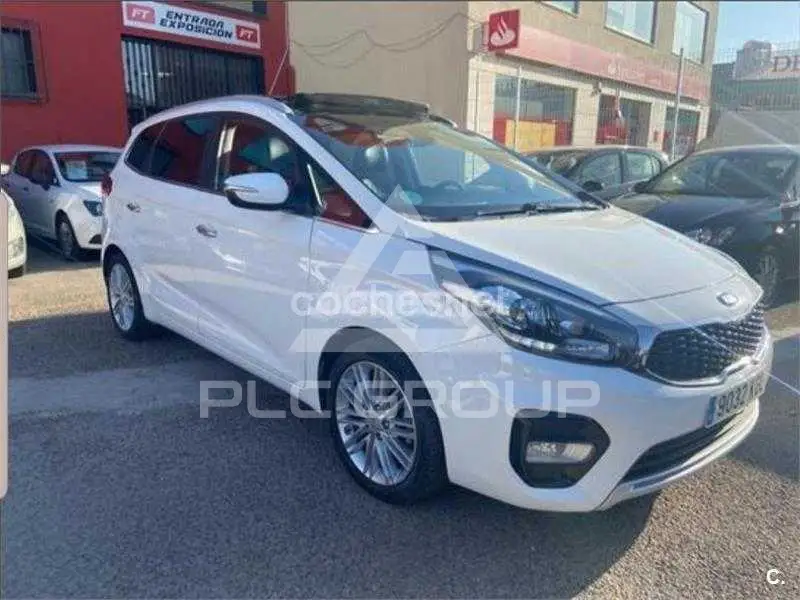 2018 KIA Carens