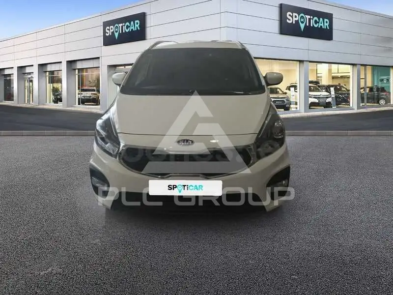 2018 KIA Carens