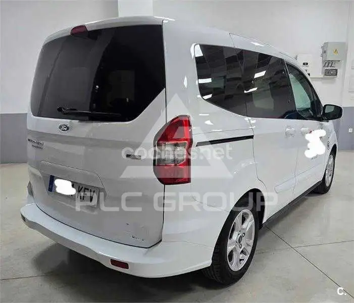 2018 Ford Tourneo