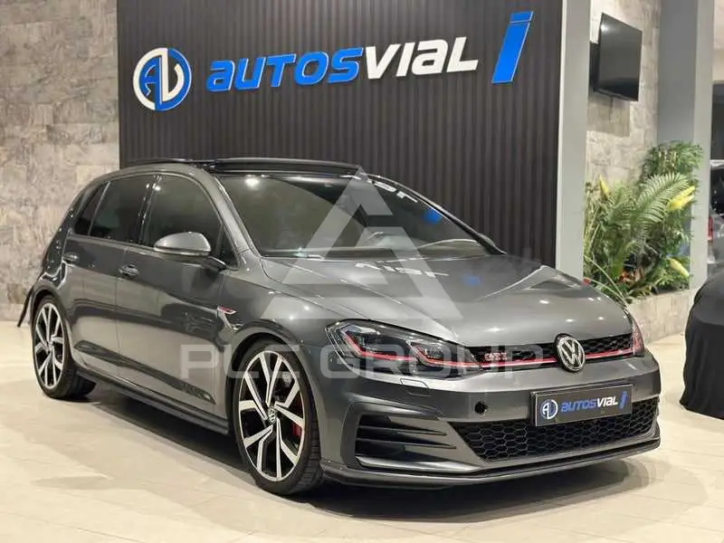 2018 Volkswagen GOLF