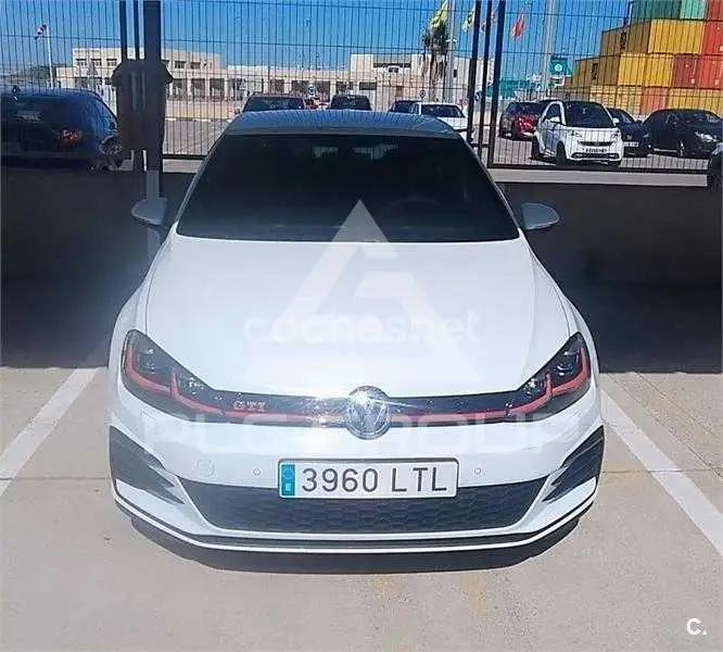 2018 Volkswagen GOLF