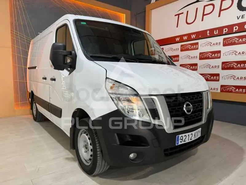 2019 Nissan NV 400