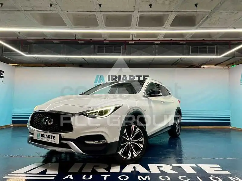 2019 Infinity Q30