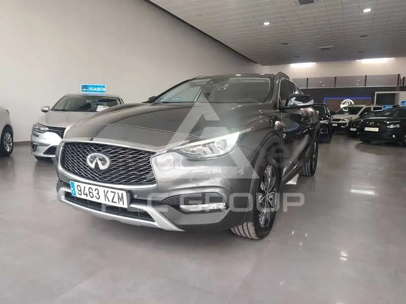 2019 Infinity QX30