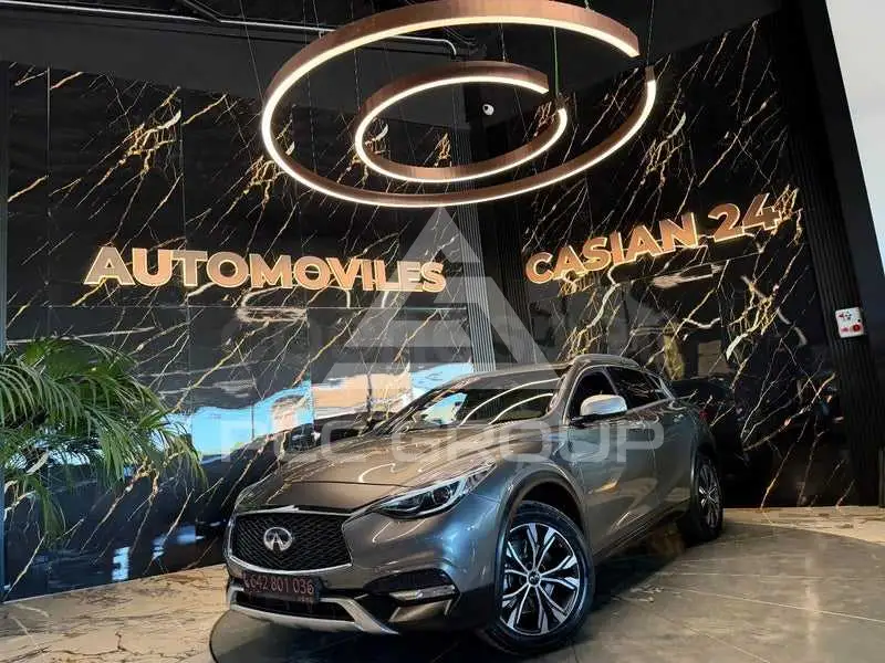 2019 Infinity QX30