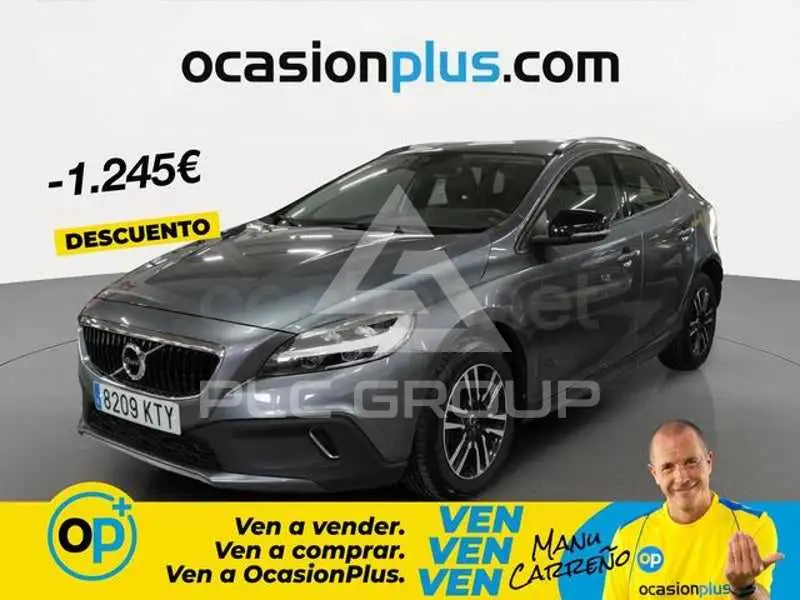 2019 Volvo V40
