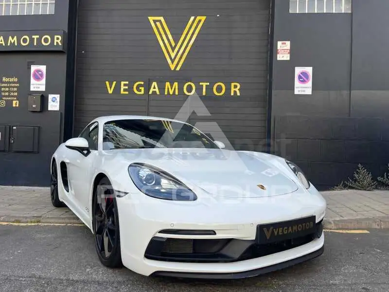 2019 Porsche 718