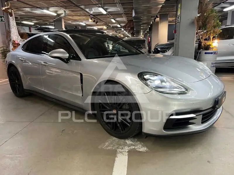 2019 Porsche Panamera