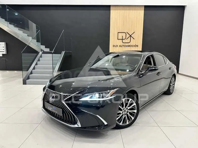 2019 Lexus ES