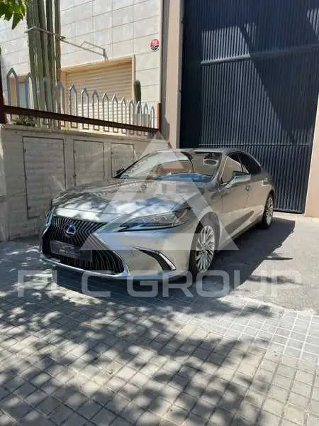 2019 Lexus ES