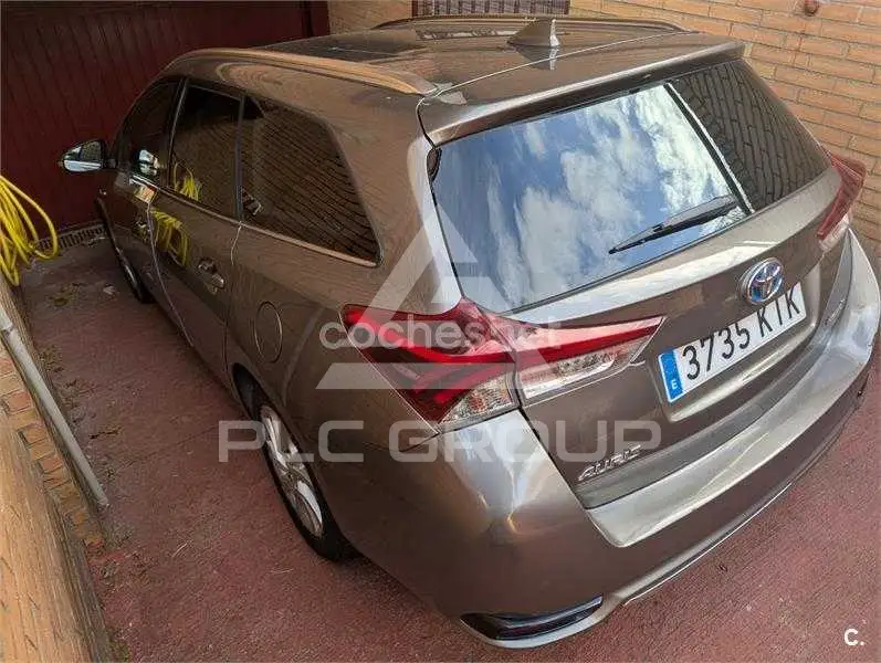2019 Toyota AURIS