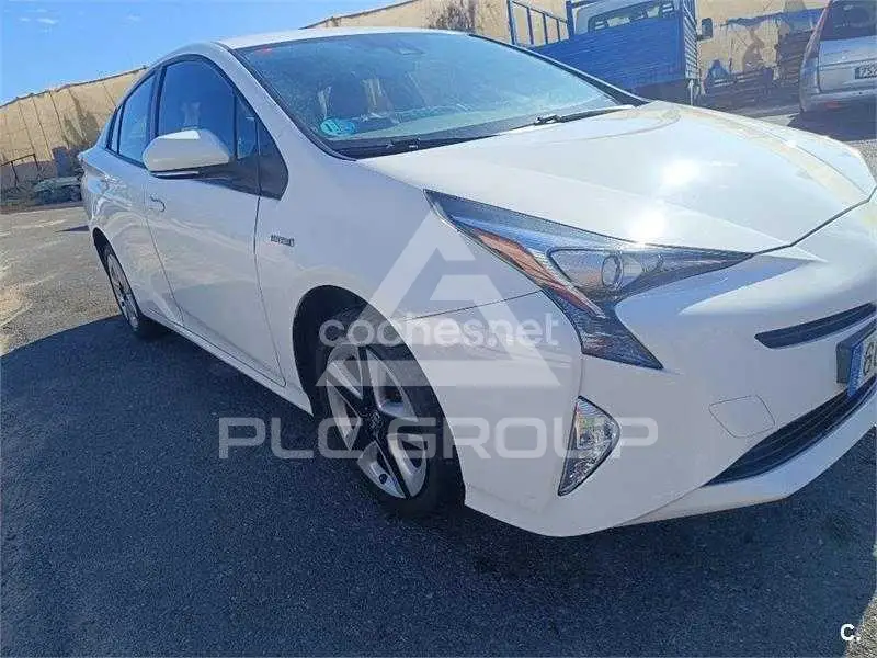 2019 Toyota PRIUS