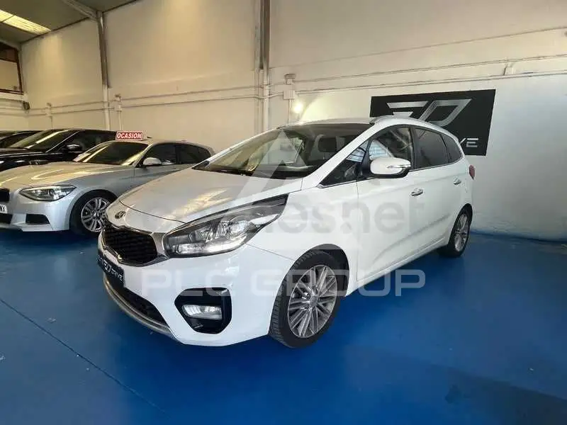 2019 KIA Carens