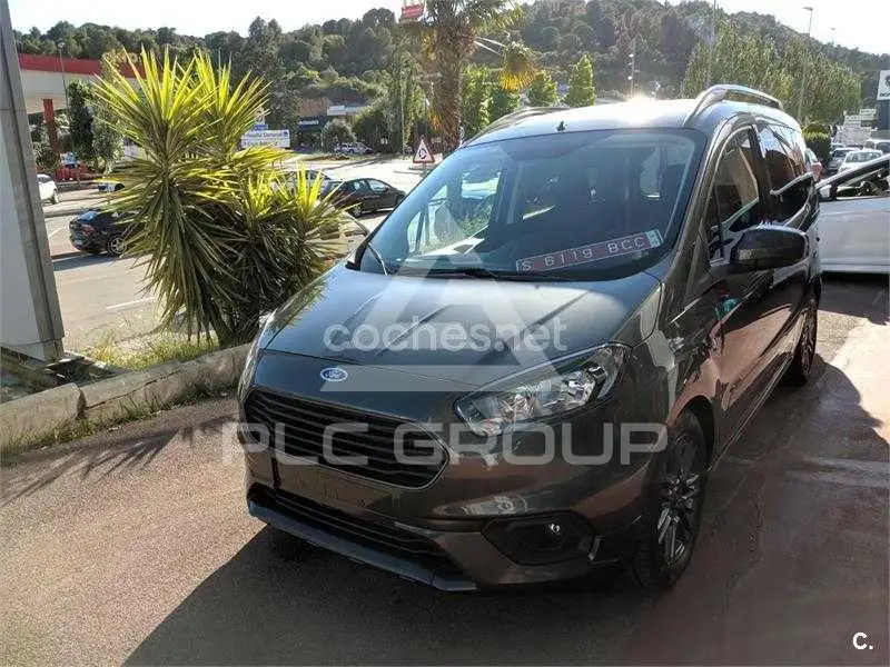 2019 Ford Tourneo