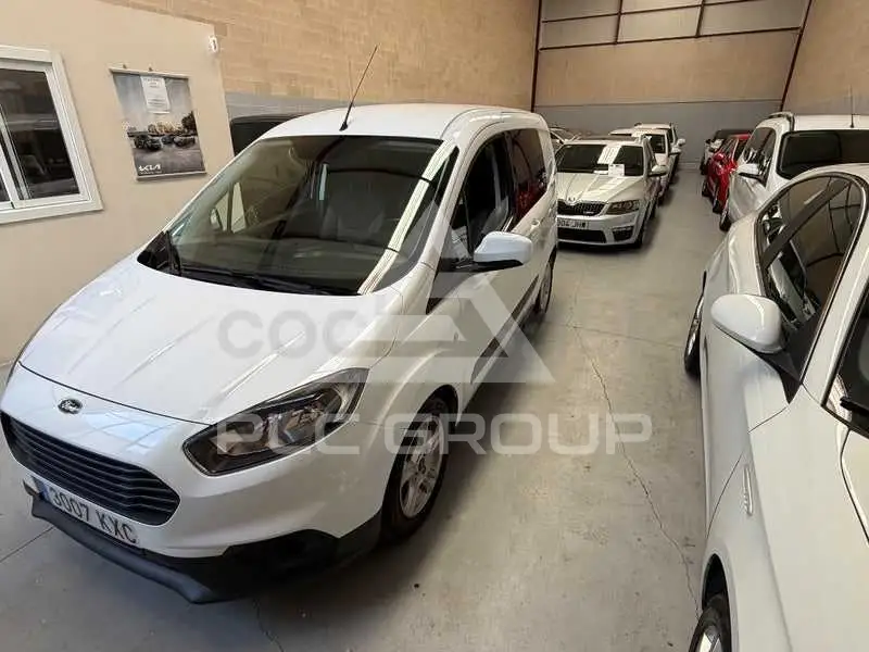 2019 Ford Tourneo