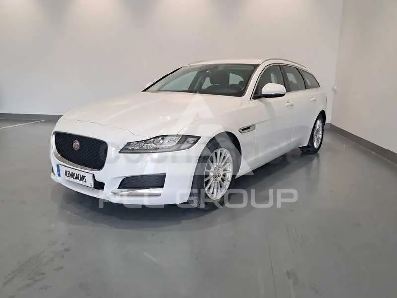 2020 Jaguar XF