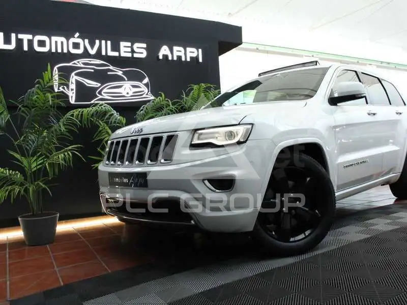 2020 Jeep Grand Cherokee