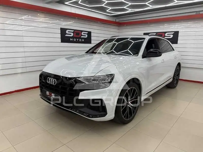 2020 Audi Q8