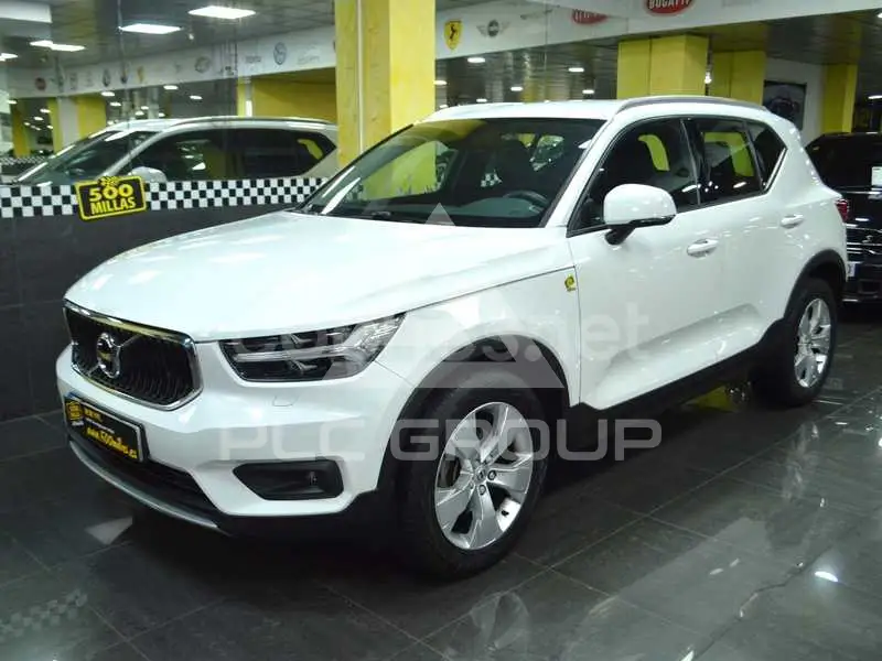 2020 Volvo XC40