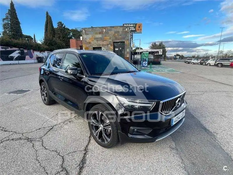 2020 Volvo XC40