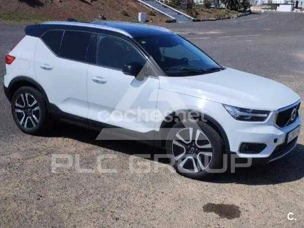 2020 Volvo XC40