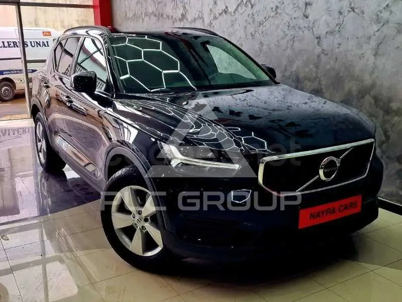 2020 Volvo XC40