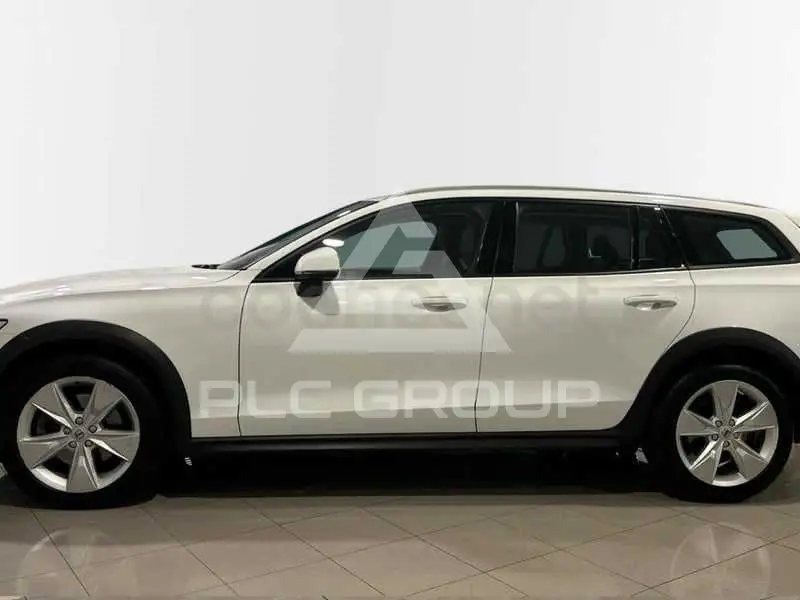2020 Volvo V60