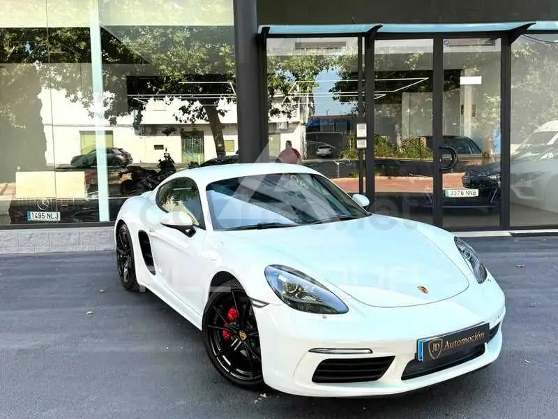 2020 Porsche 718