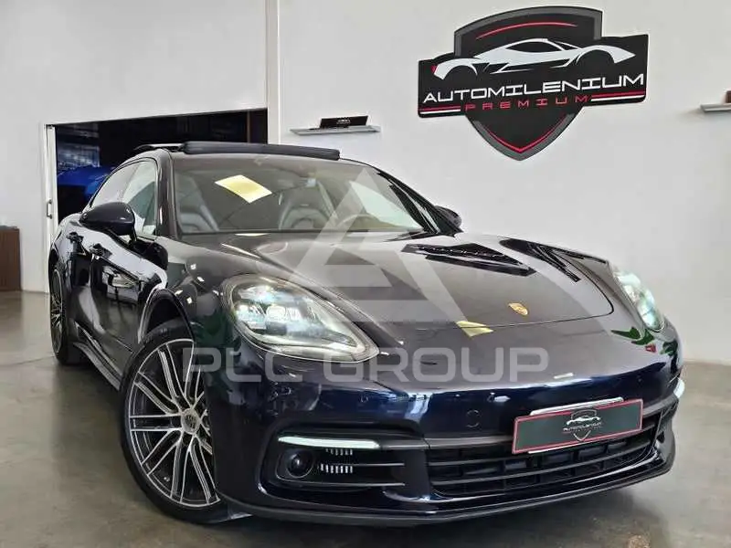 2020 Porsche Panamera