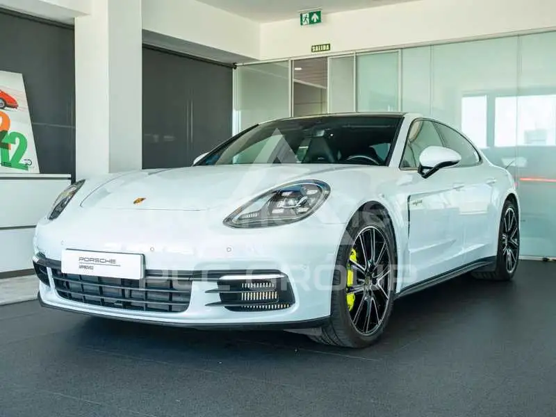 2020 Porsche Panamera