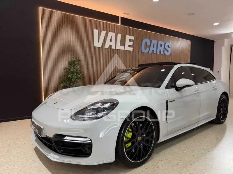 2020 Porsche Panamera