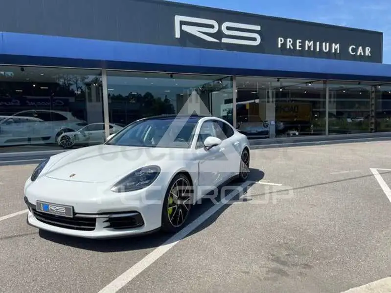 2020 Porsche Panamera