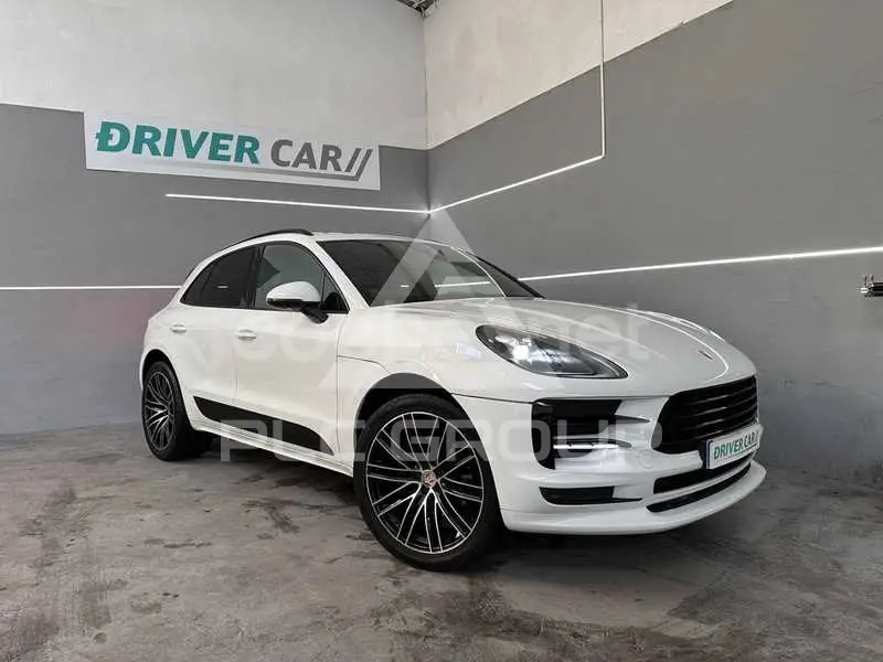 2020 Porsche MACAN