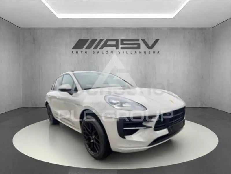 2020 Porsche MACAN